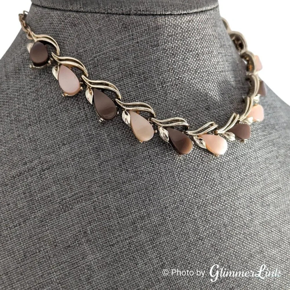 Vintage Brown & Cream Lucite Thermoset Teardrop Gold Tone Choker Necklace